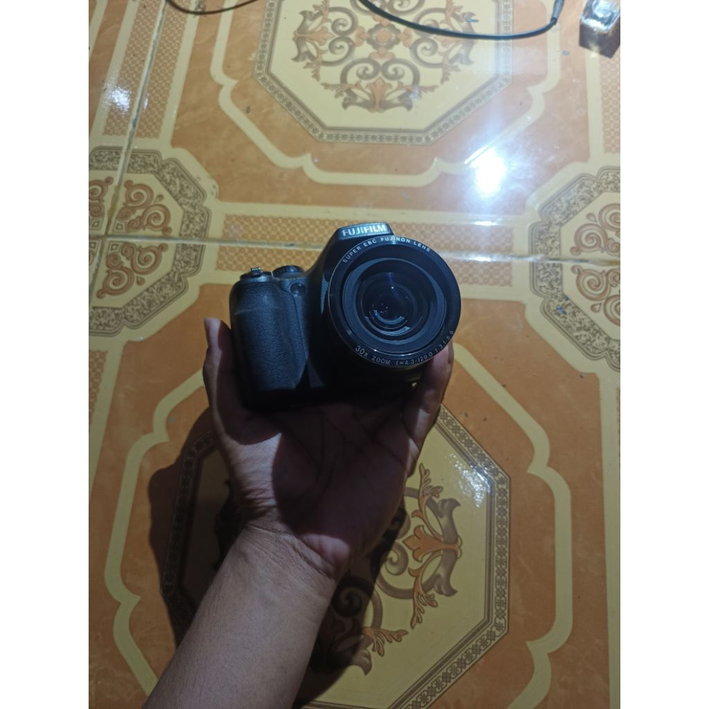 fujifilem finepix sl300, ada minus