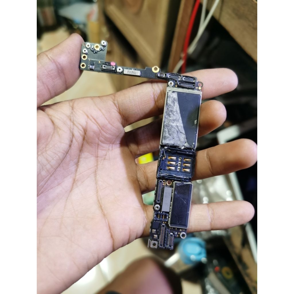 Mesin iPhone 7 Plus MatiTotal Utuh Bahan Ripert Service