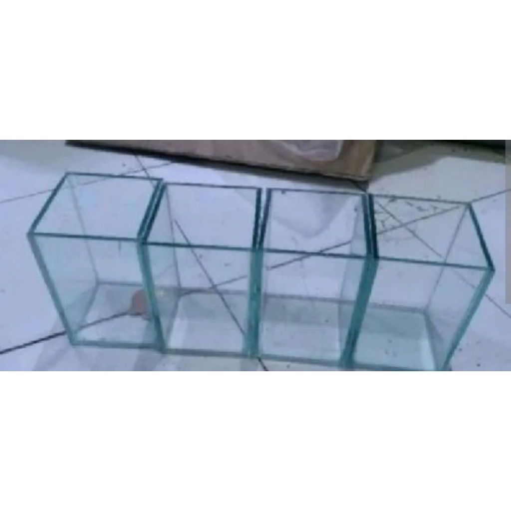 Soliter Cupang Guppy Ukuran 10 cm*10 cm*15 cm Aksesoris Akuarium |Ikan Hias Bozz Louhan Pekanbaru|