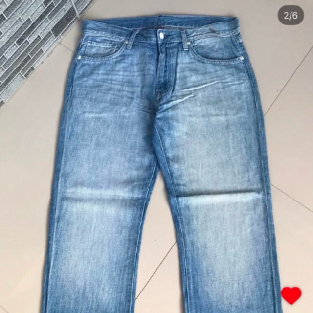 UJ JEANS