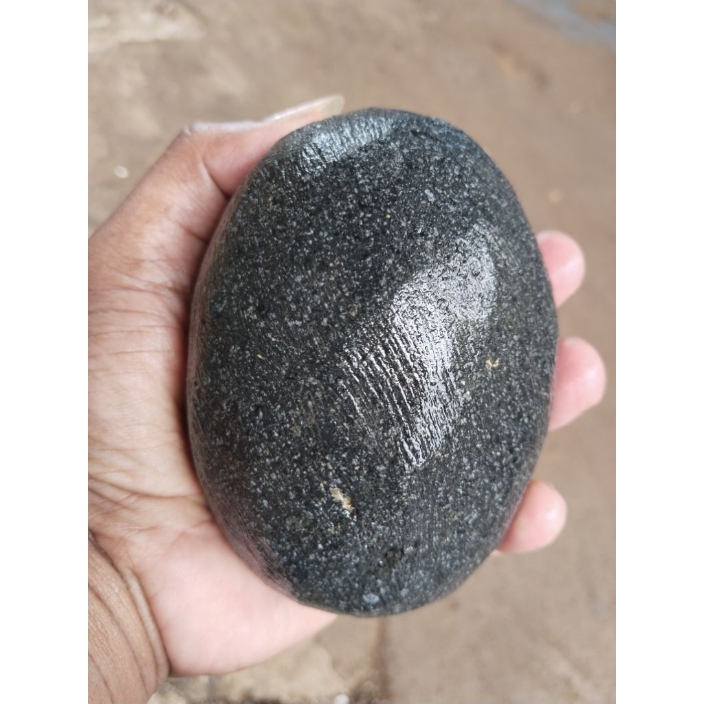 Batu bulat atau Ulekan padang