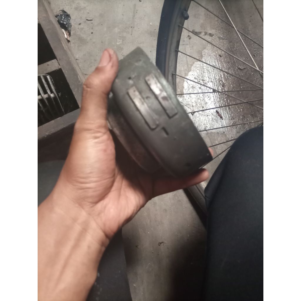 magnet mahnet Magnit pengapian one way gigi gear gir stater Kawasaki kz200 Kz 200 CDI new