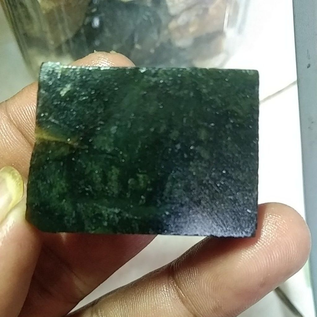 BATU GIOK BLACK JADE SUPER NEMPEL MAGNET