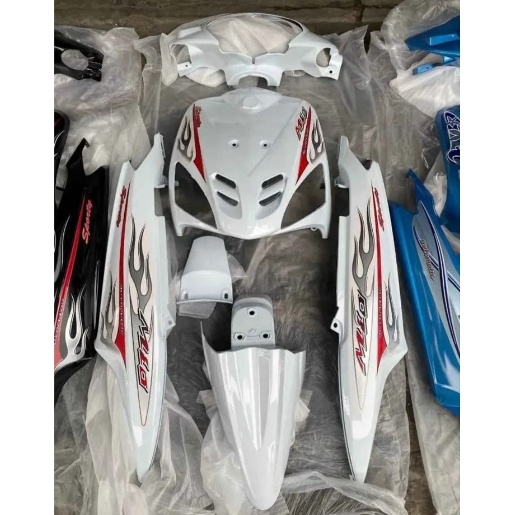 Body set yamaha Mio lama/Mio sporty warna putih th.2008