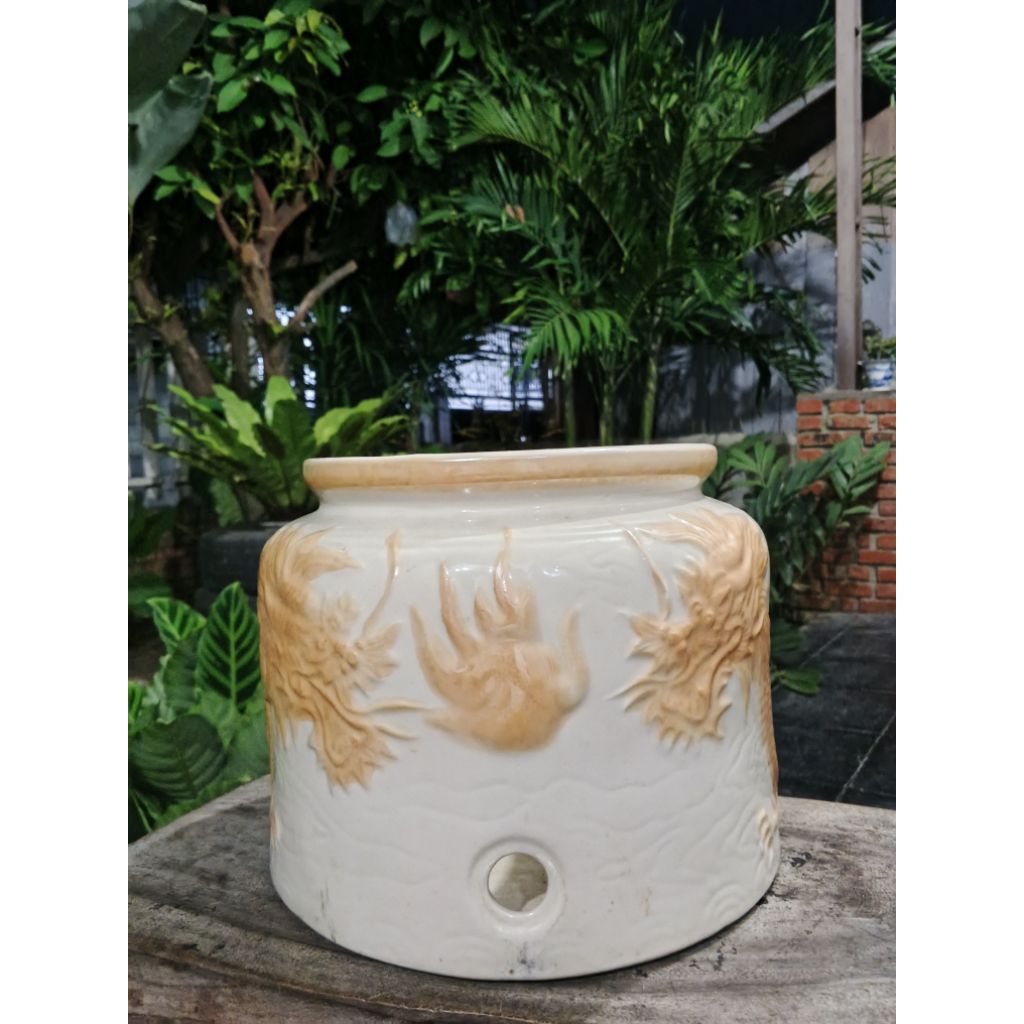 Guci Dispenser Keramik Motif Naga