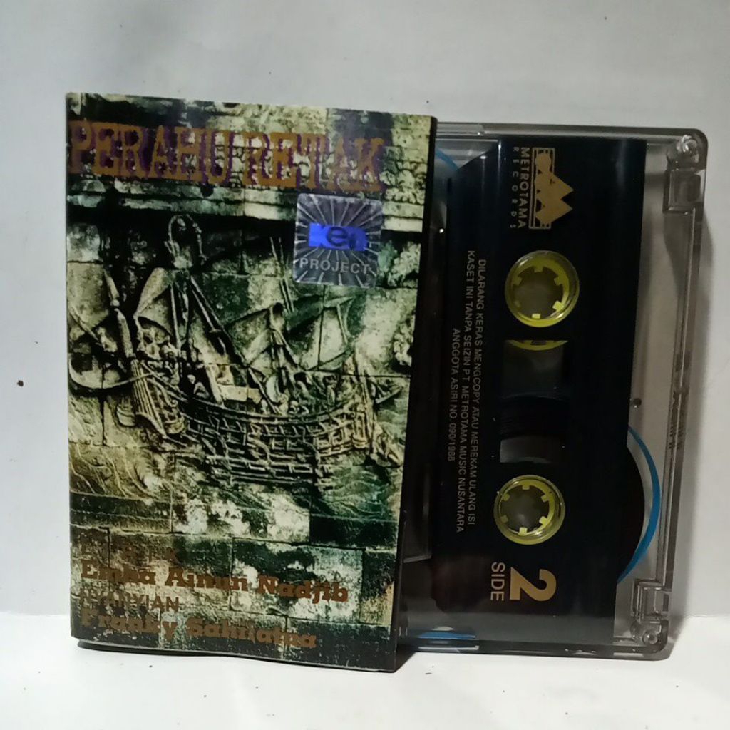 kaset pita Perahu Retak