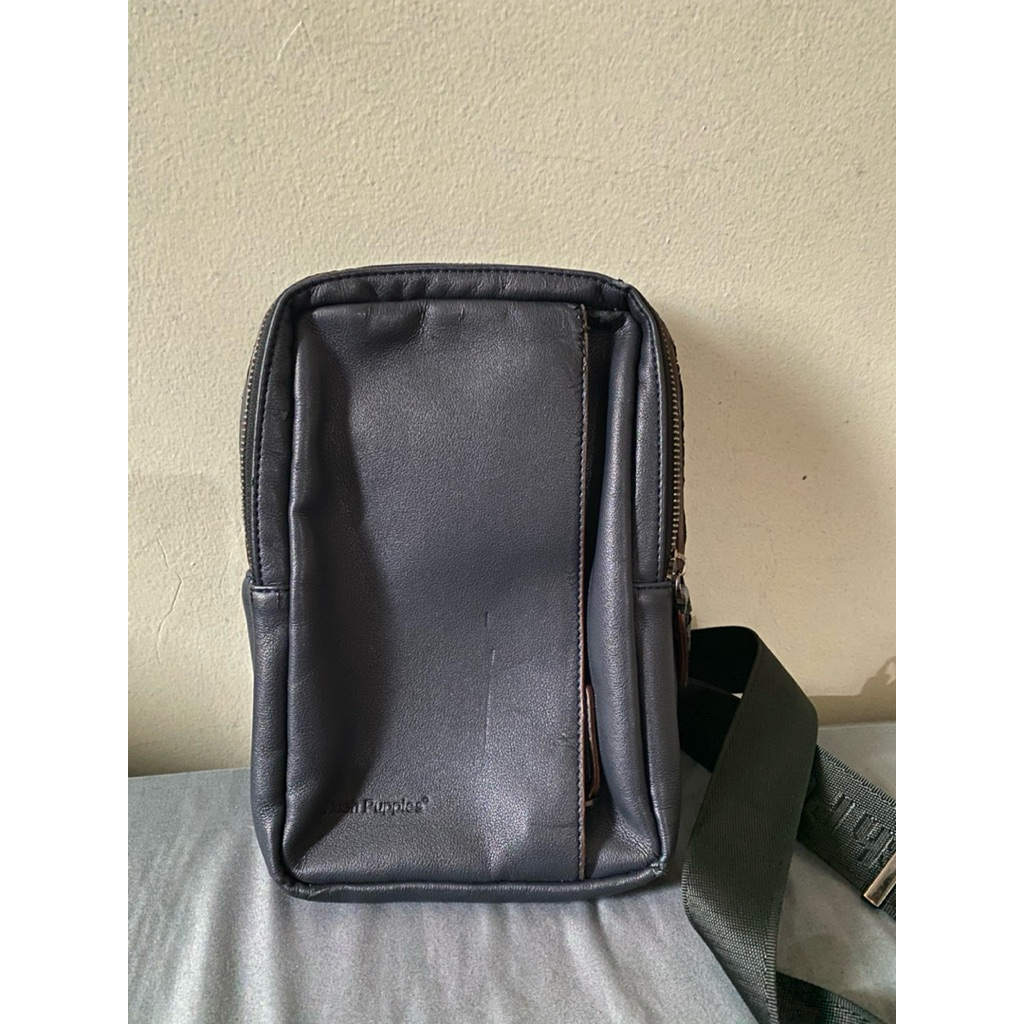 Tas Pria Hush Puppies Preloved