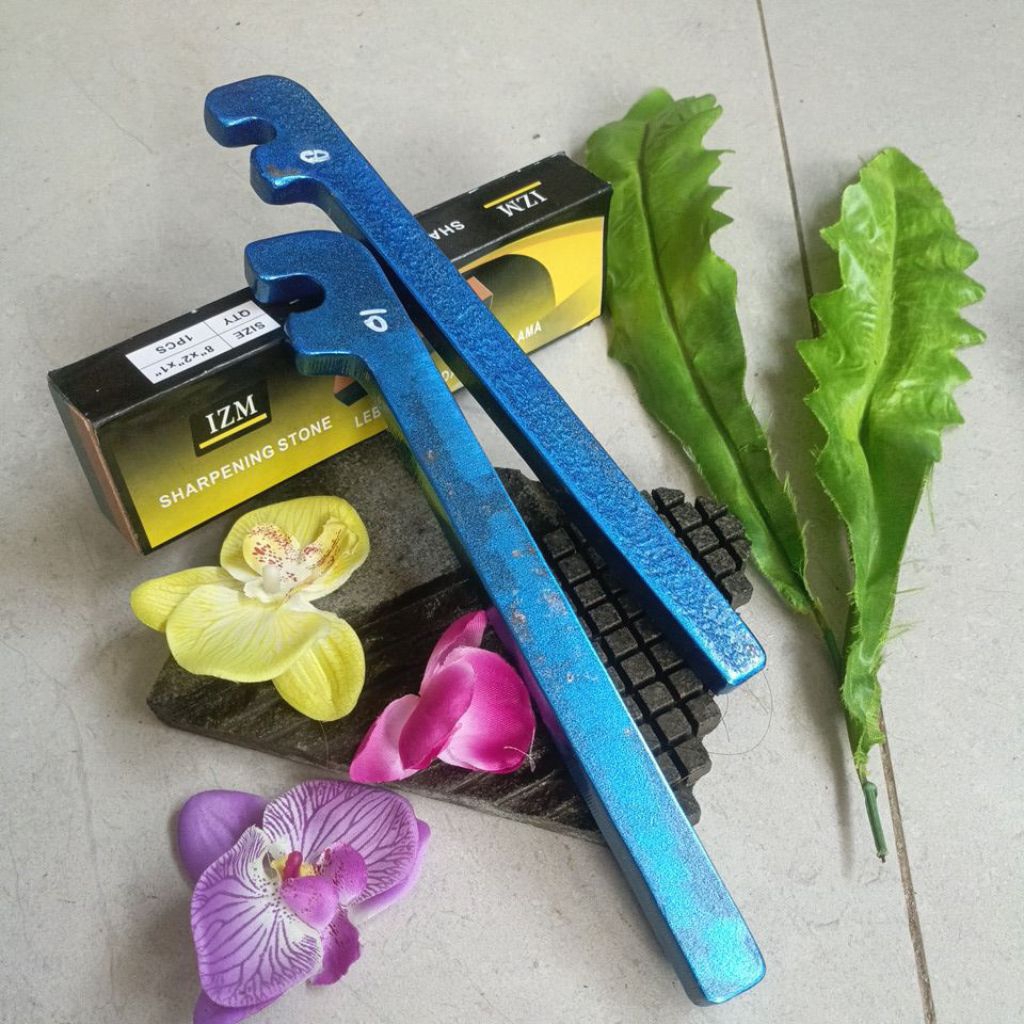 Kunci besi 10 & 8 pembengkok besi behel besi beton bedi begel