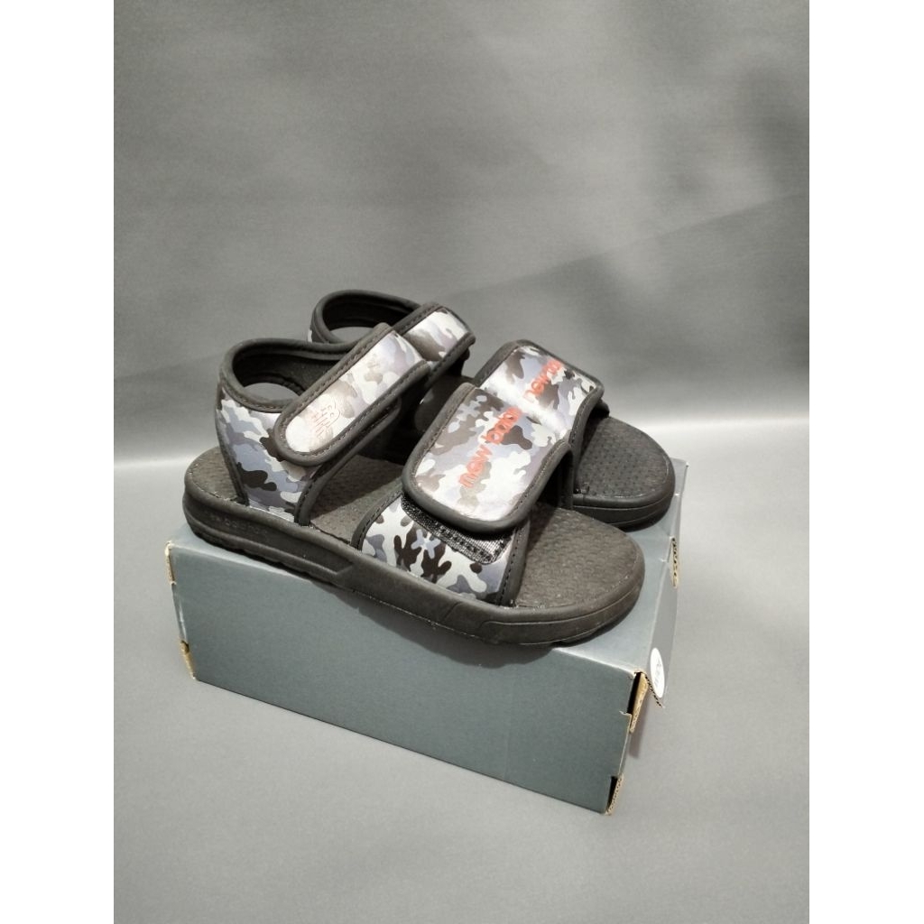 Sandal new balance for kids original