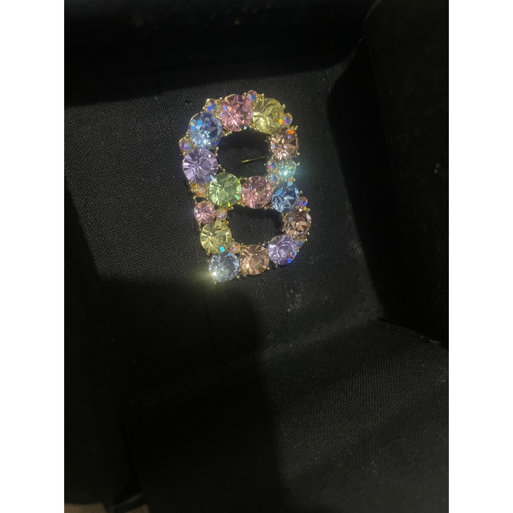 signature luxe orlin brooch multicolor buttonscarves