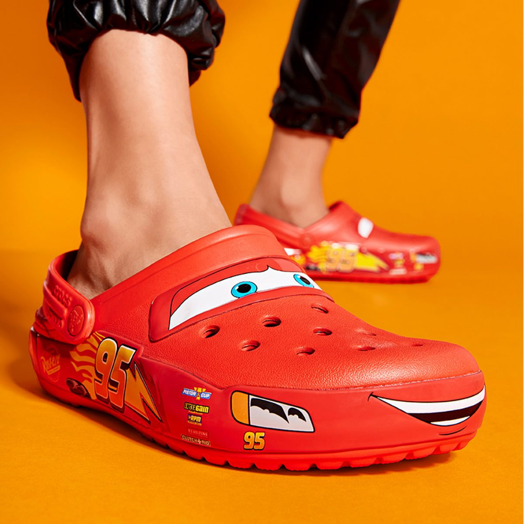 Crocs Clog Merah 95 Lightning McQueen Nyaman untuk Pemakaian Harian Sandal Shoes