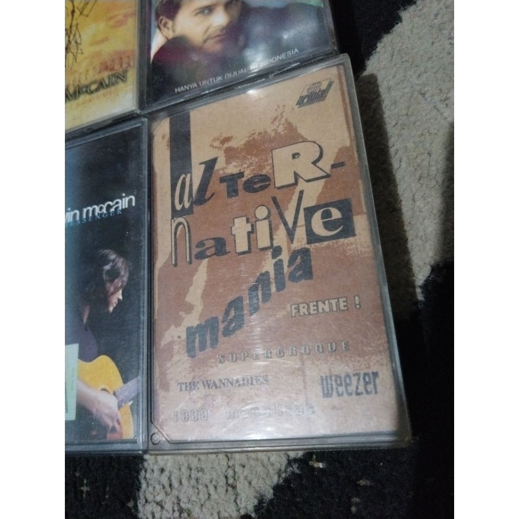 kaset pita alternative mania  / weezer dll