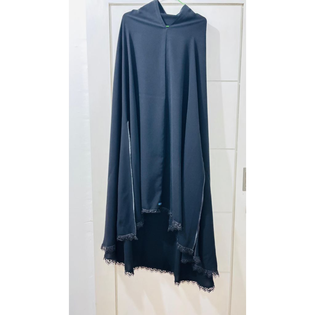 Khimar nonpet handsplit brand alsyahra exslusive (PRELOVED)