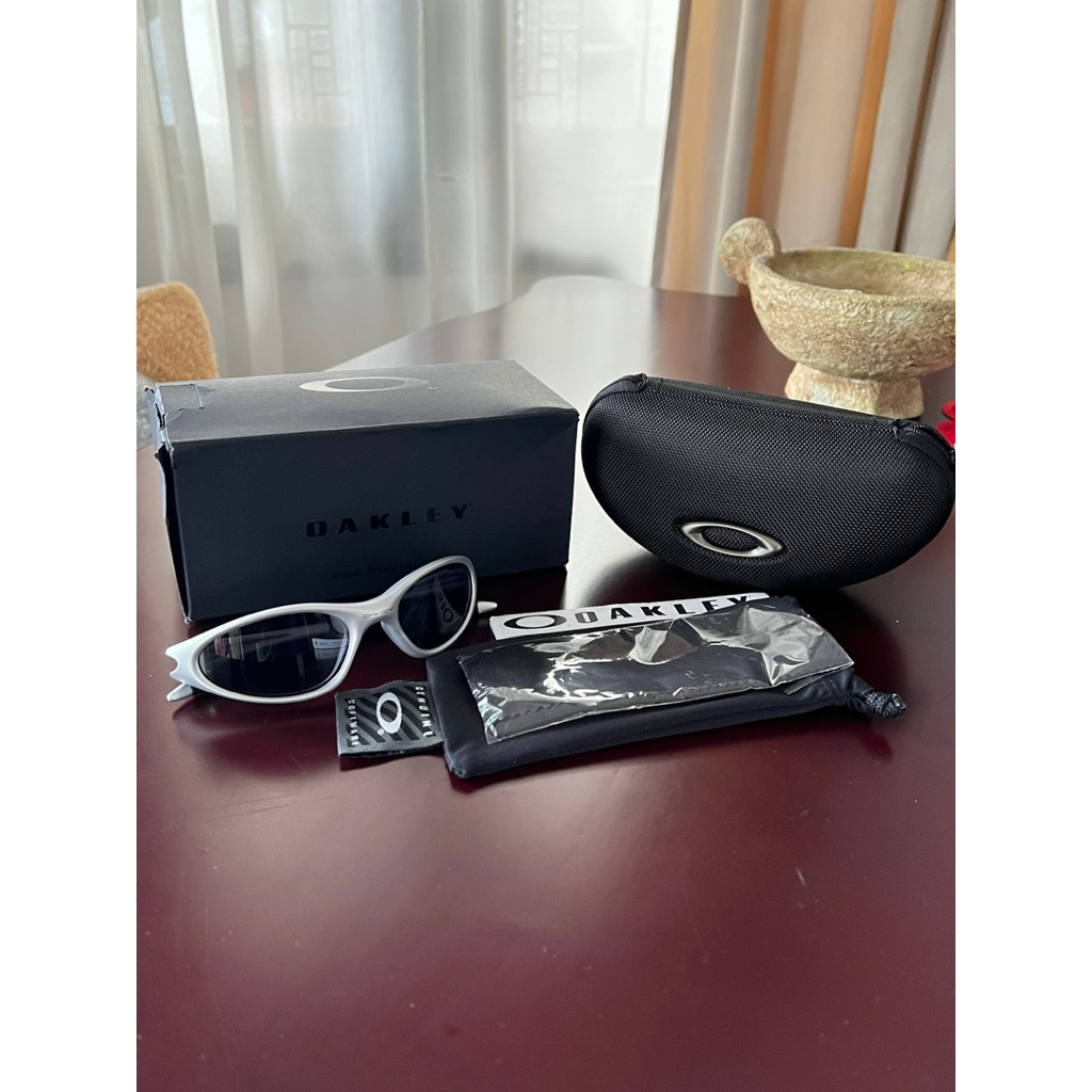 Kacamata Oakley Minute
