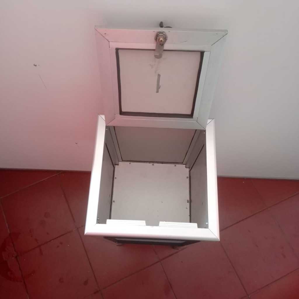 KOTAK AMAL - TYPE MEJA BERKAKI - PENUTUP ACP/ KACA/ PLYWOOD