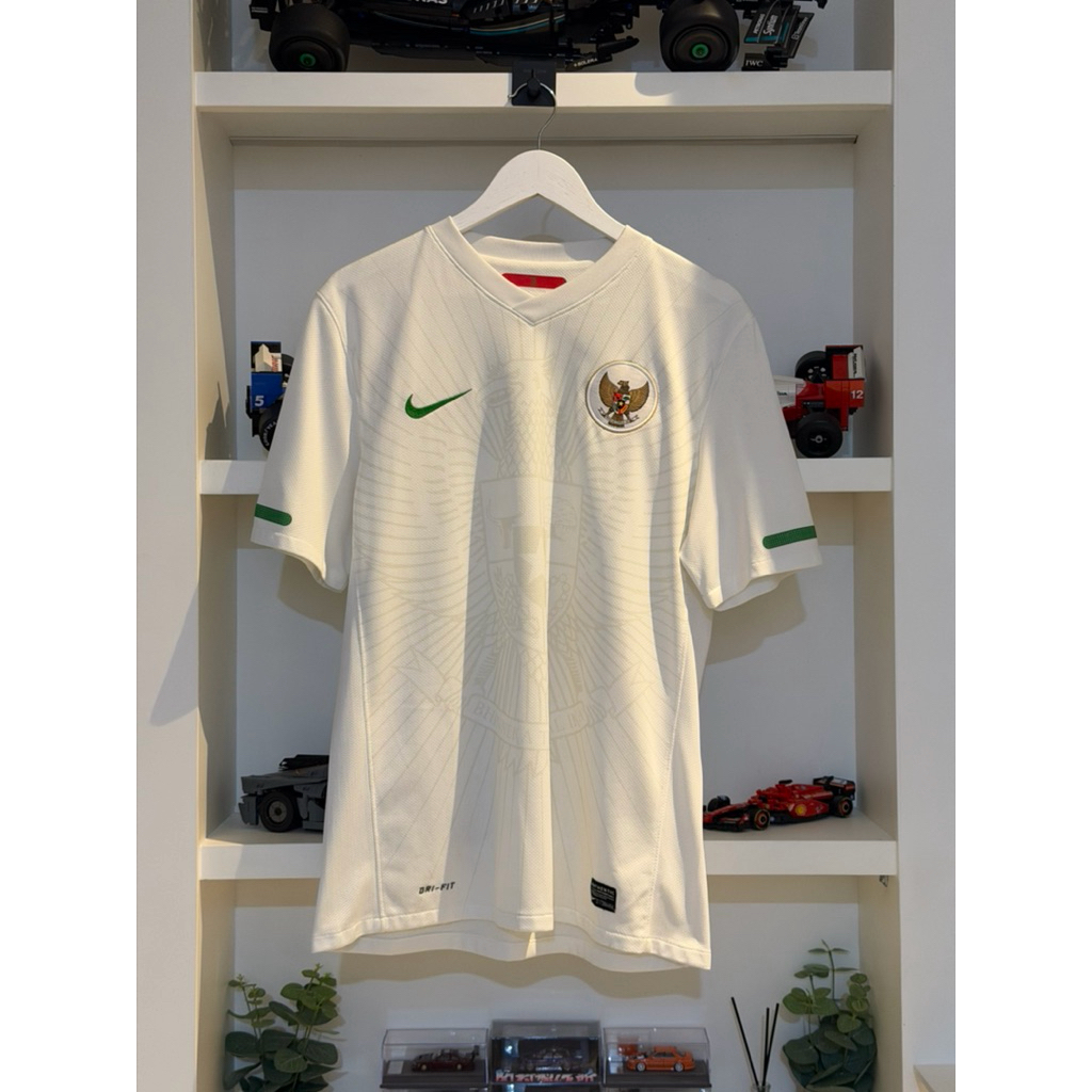 Timnas 1nd0 Away AFF 2010