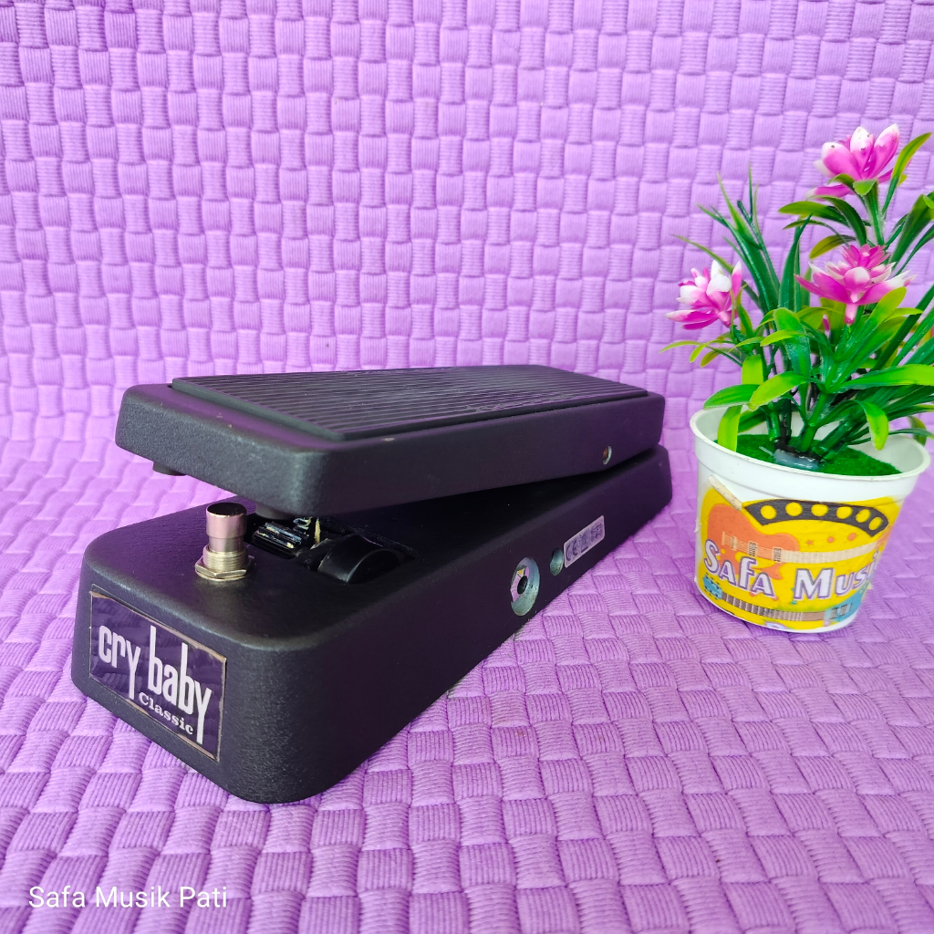 Cry Baby Classic Model GCB95F Efek Gitar Wah Normal, Kondisi Terawat, No Minus