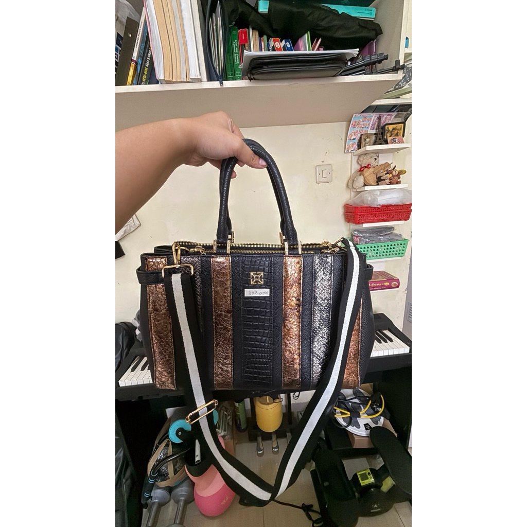 (PRELOVED) Gobelini bag original