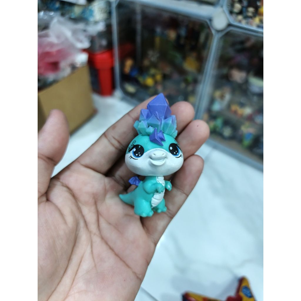 figure blume petal pets