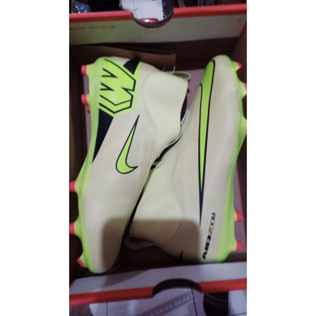 SEPATU BOLA NIKE ZOOM SUPERFLY 10 ACADEMY FG JUNIOR