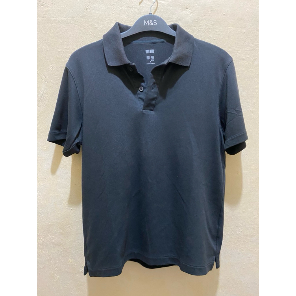 Kaos Polo uniqlo size S