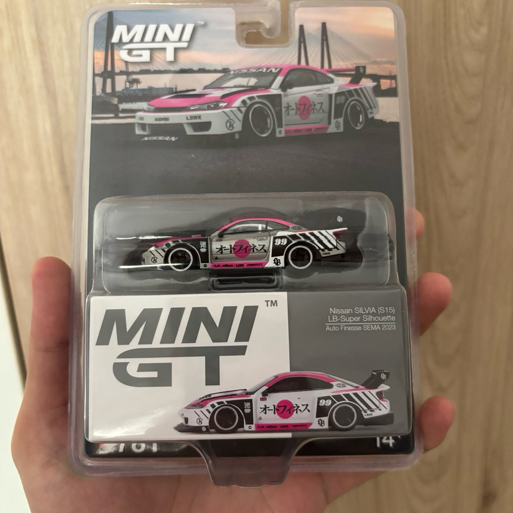 mini gt nissan silivia s15 auto finesse pink CHASE