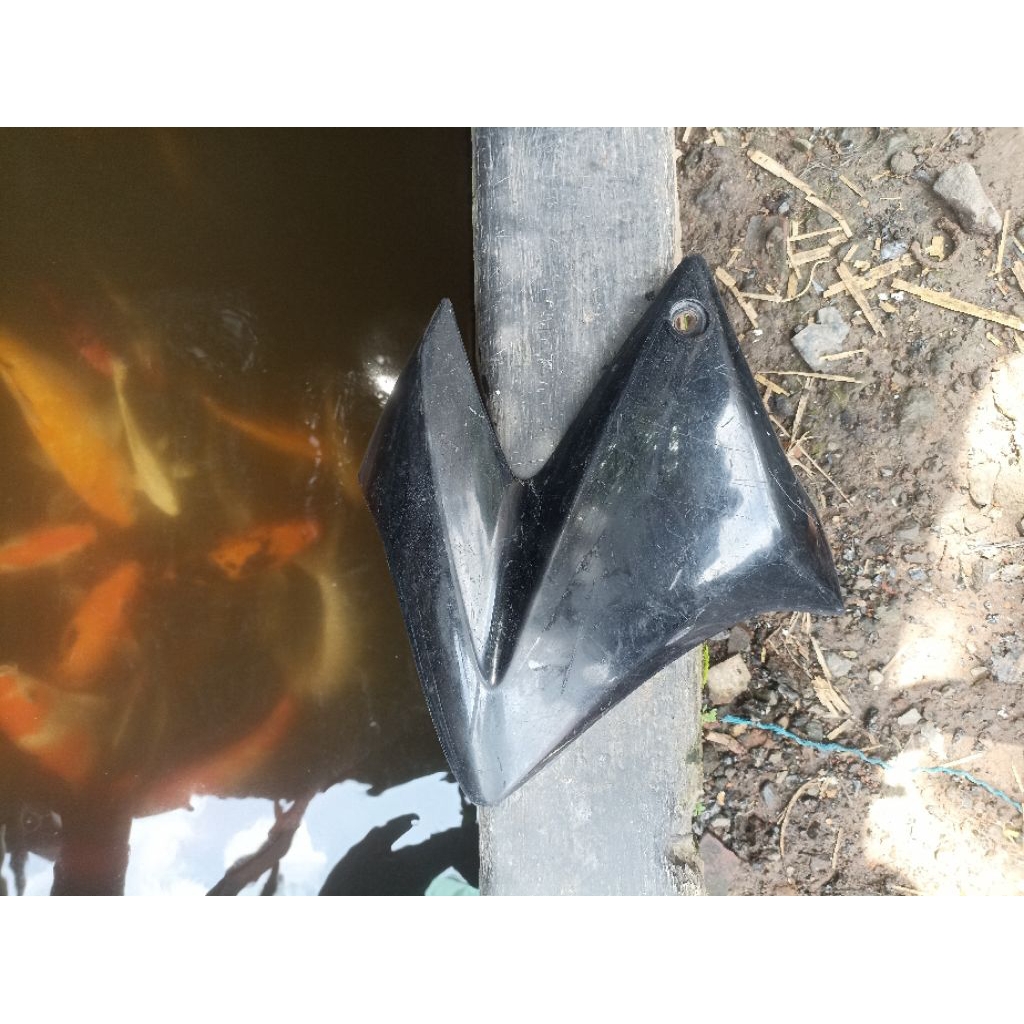 sayap tangki kiri Vixion old original second