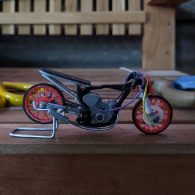 mainan miniatur motor herex surex drag thailand keren murah (bonus peddock)