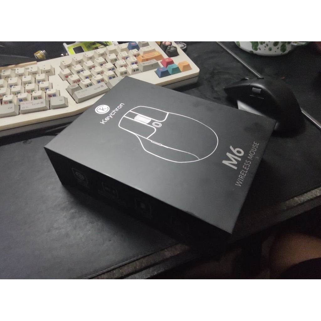 keychron M6 wireless mouse