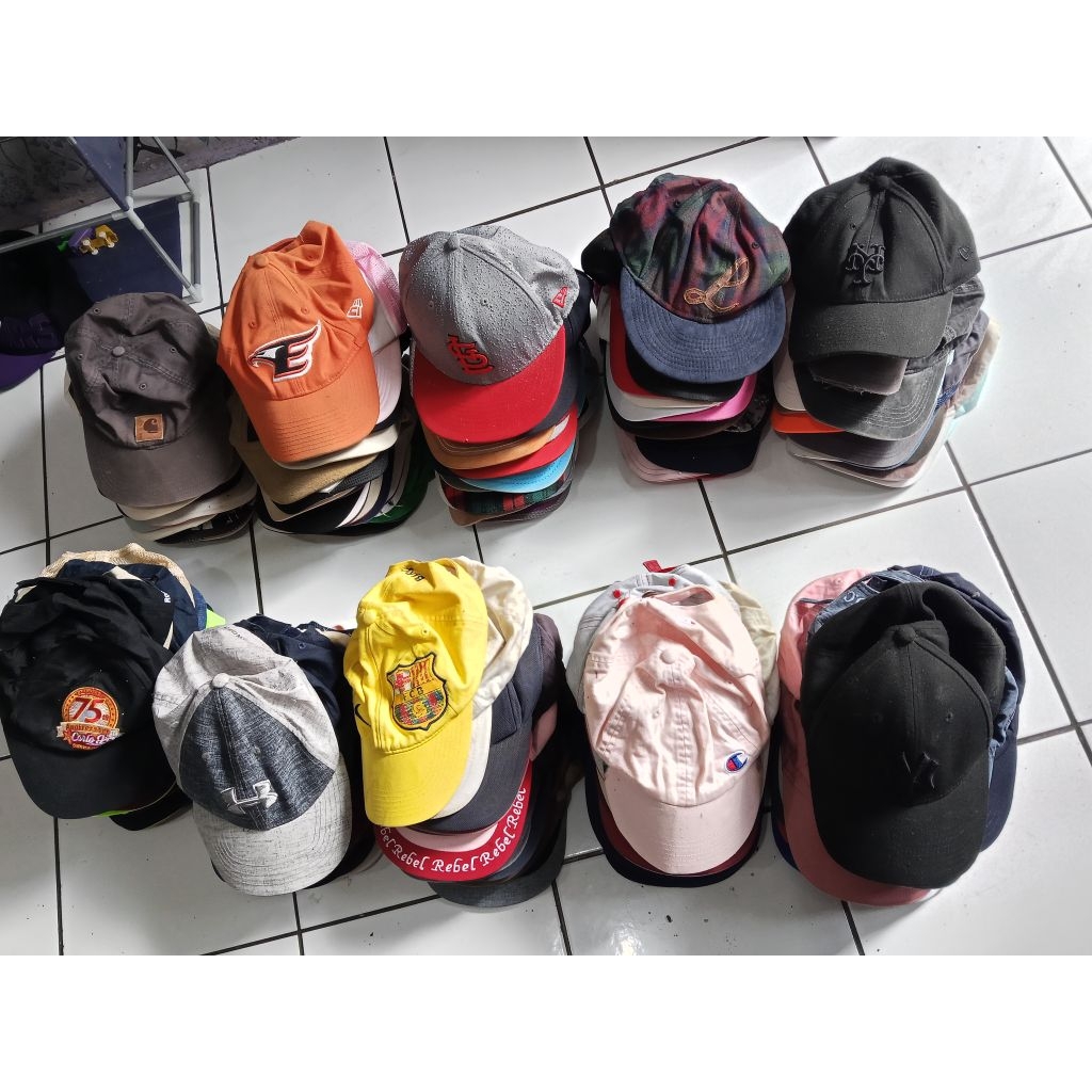 borongan topi