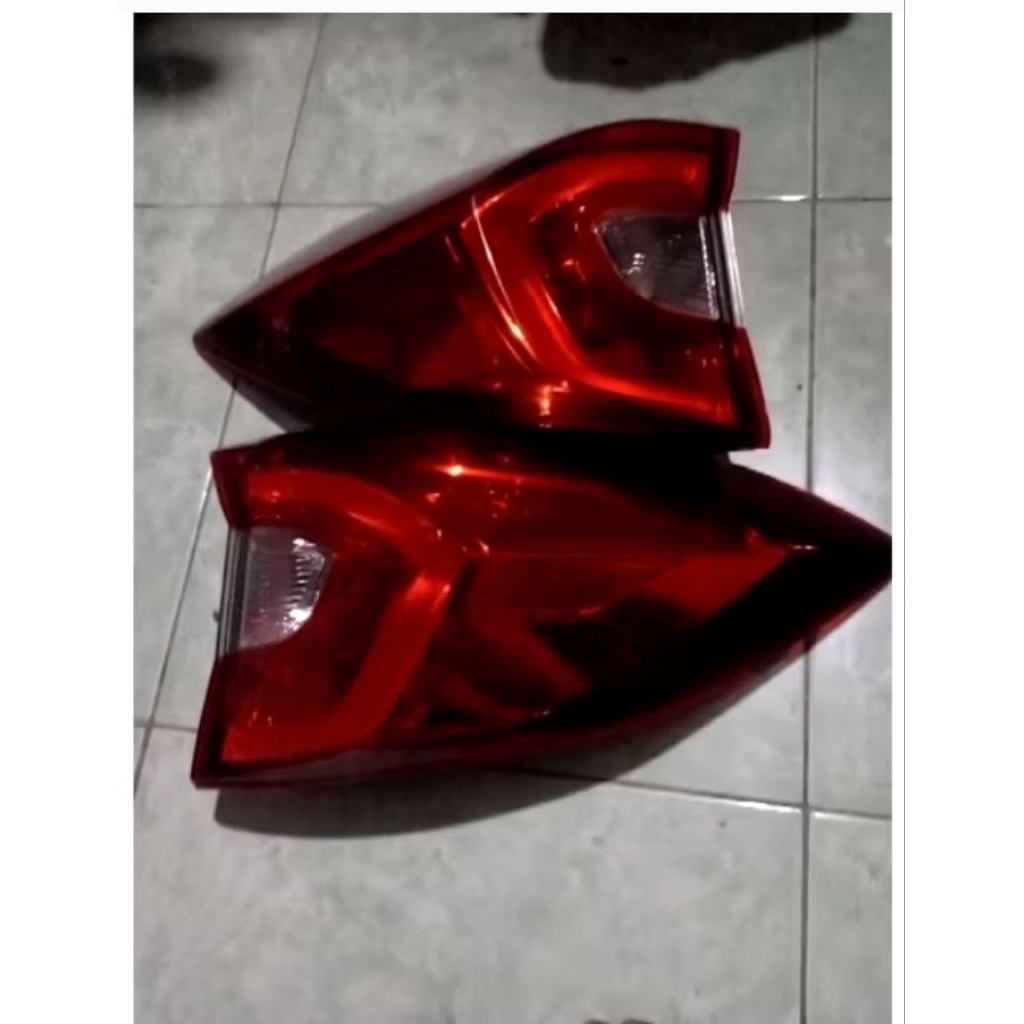 stoplamp lampu belakang honda BRV original led