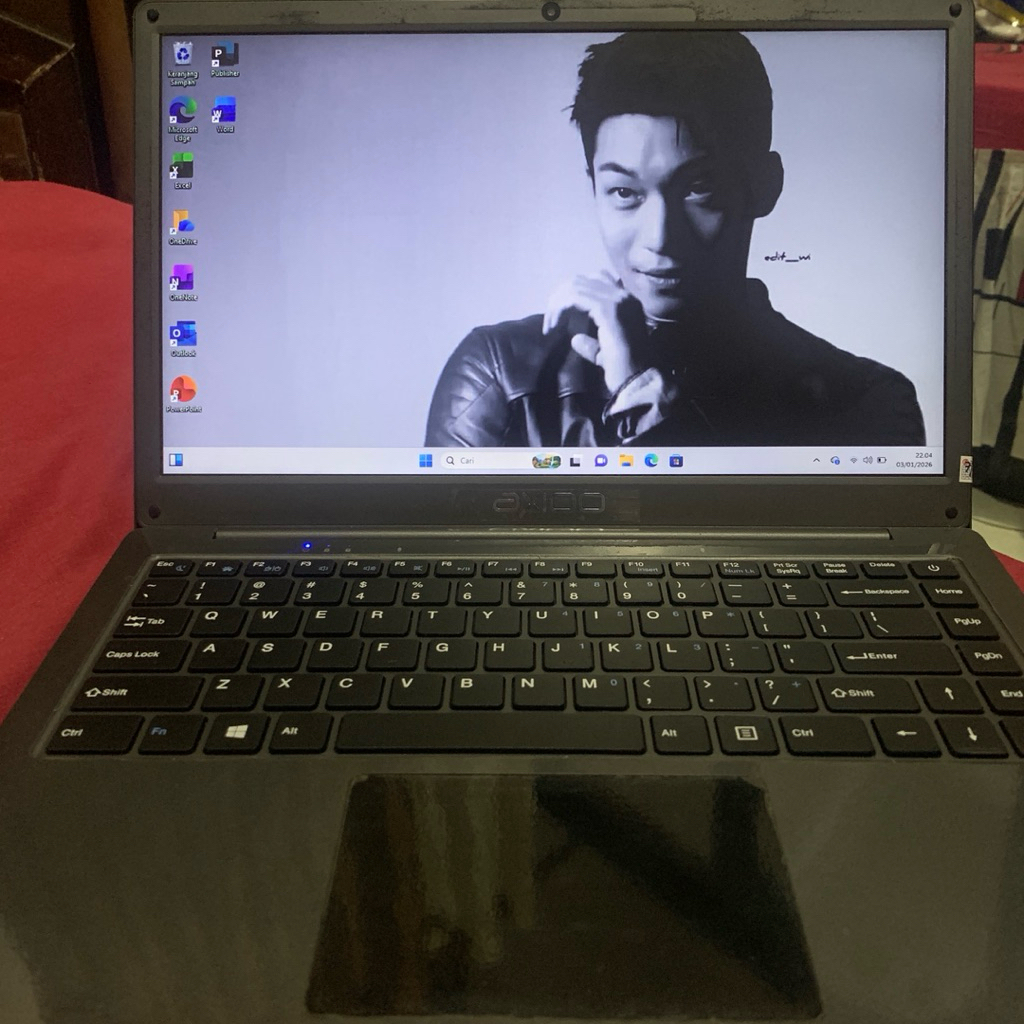 LAPTOP SLIM AXIOO MYBOOK 14E SECOND LIKE NEW