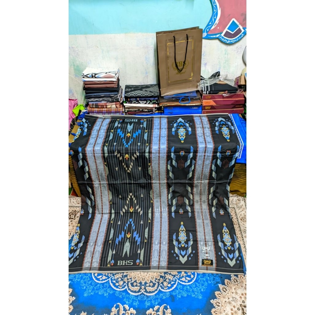 BHS MASTERPIECE GOLD SECOND LIKE NEW