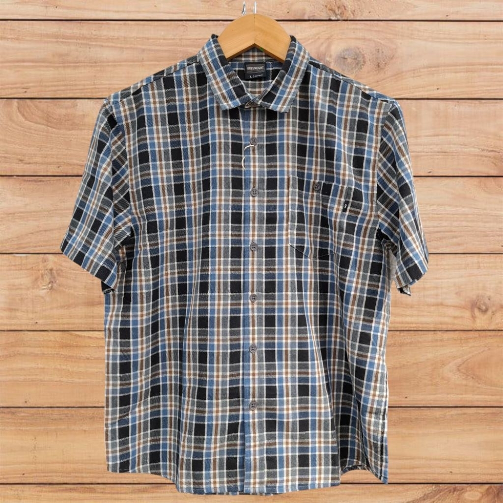 Kemeja Kotak-kotak Pria Greenlight Lengan Pendek Regular Fit Piero Original 030126
