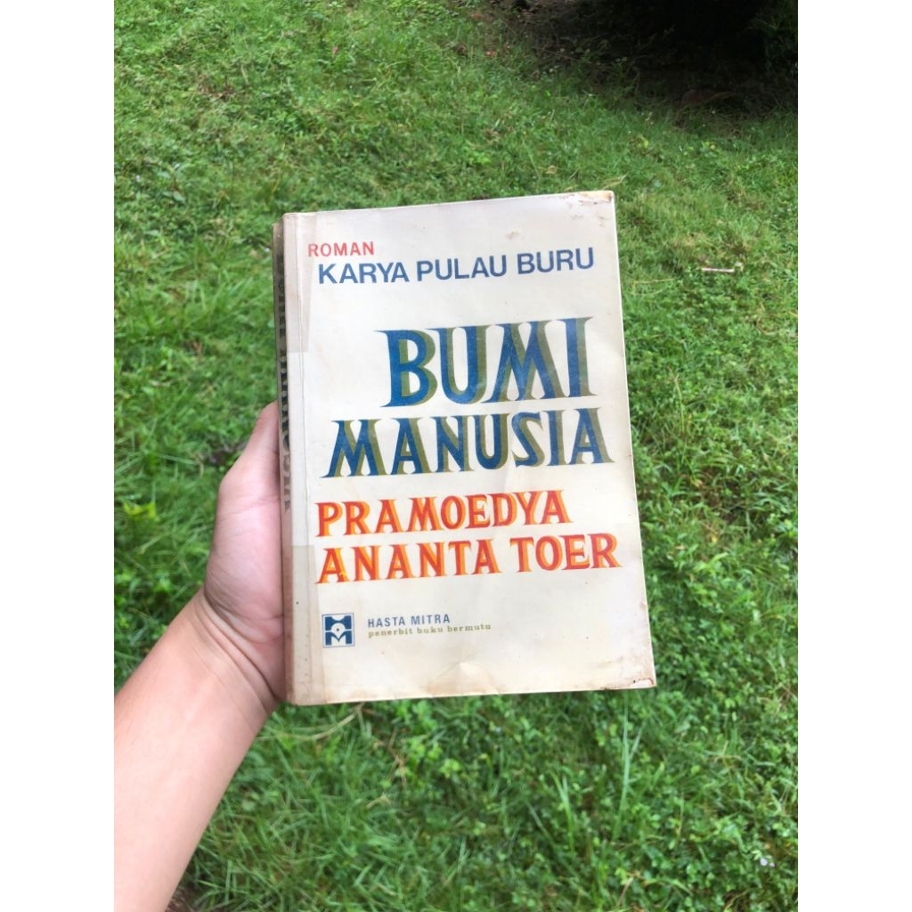 Buku Bumi Manusia Pramoedyapreloved second (1981)