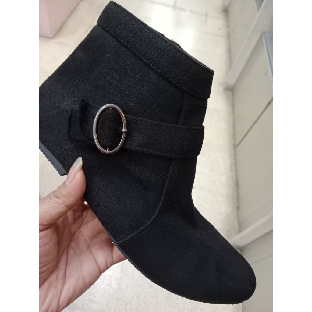 Sepatu Boots Wanita scorpion 634 Hitam 37-40