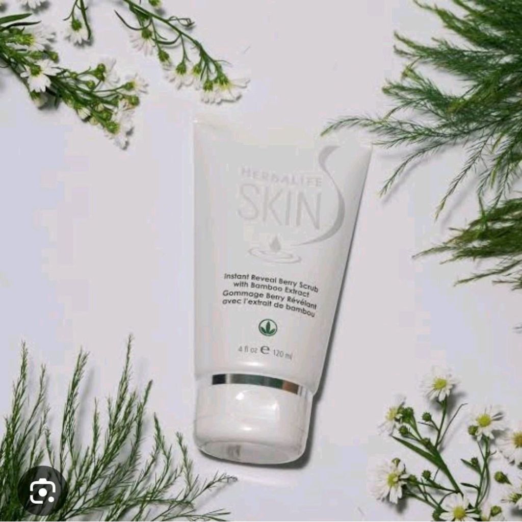 Herbalife Skin Instant Reveal Berry Face Scrub Wajah Cerah Original