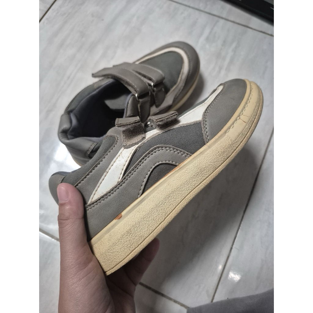 sepatu anak yongkidz