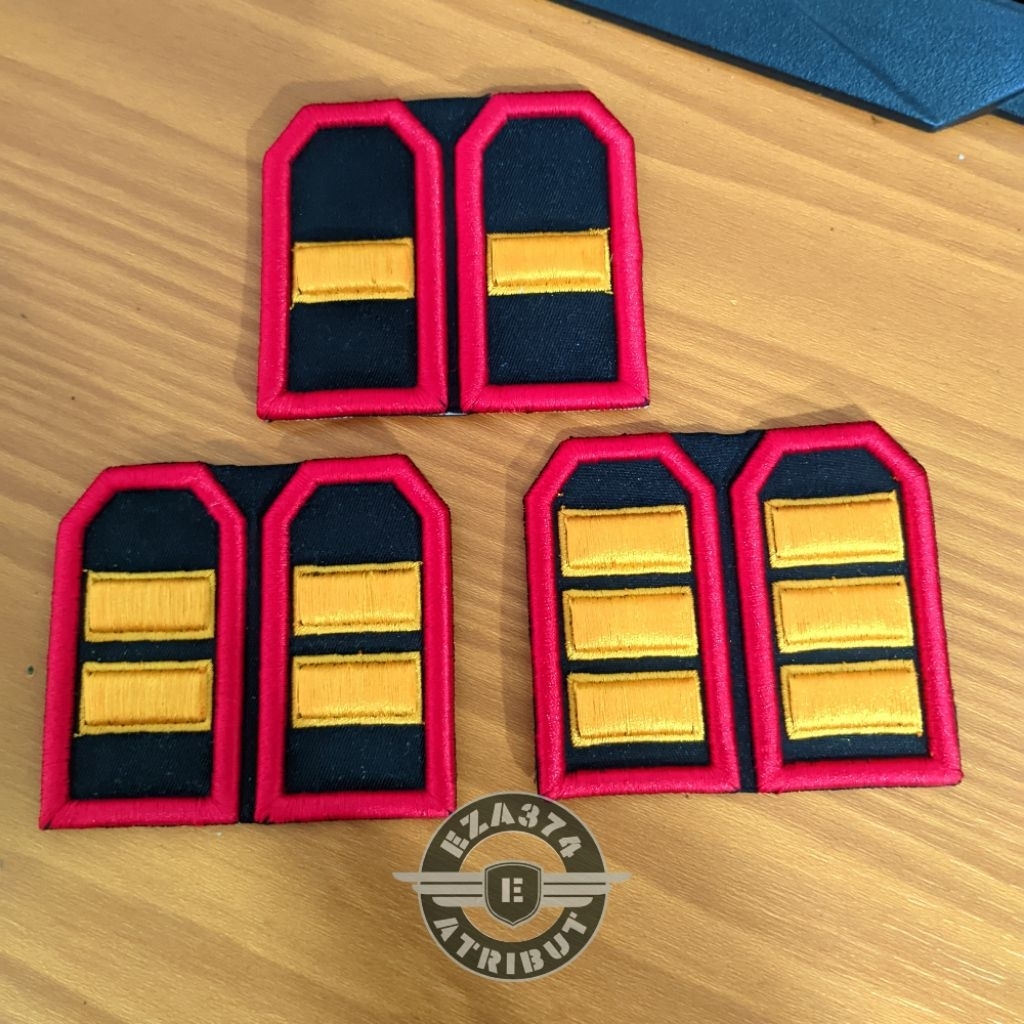 Pangkat PDL Polisi Polri Ipda Iptu Akp Bordir Timbul Lis merah