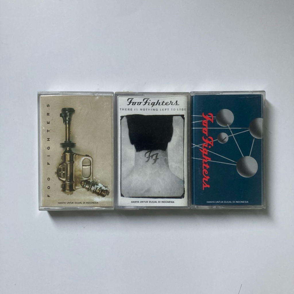 Kaset Pita Foo Fighters Sepaket Original