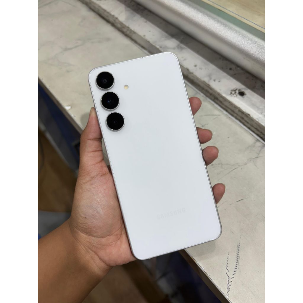 Samsung S25fe 8/256 second garansi indonesia