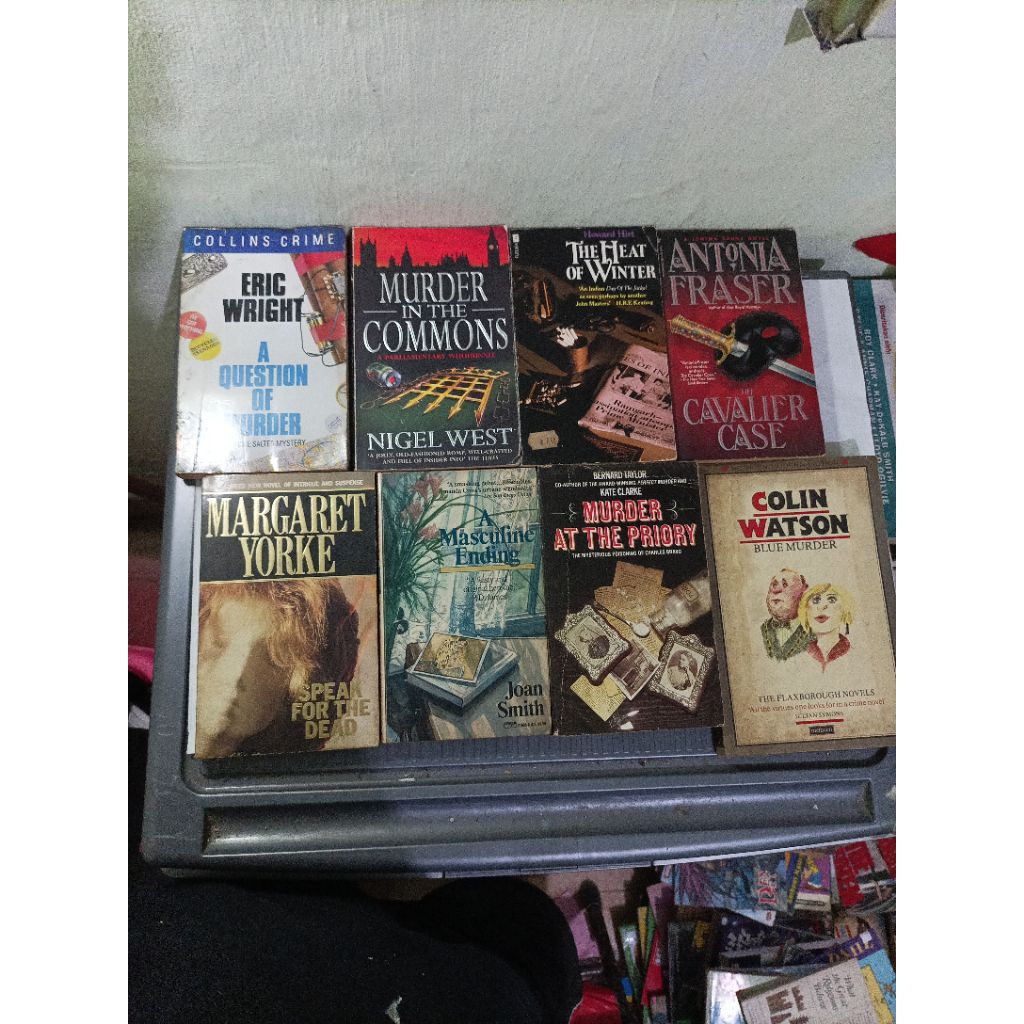 blue murder(Colin Watson), Murder at Priory( Bernard Taylor),masculine ending (Joan Smith), question