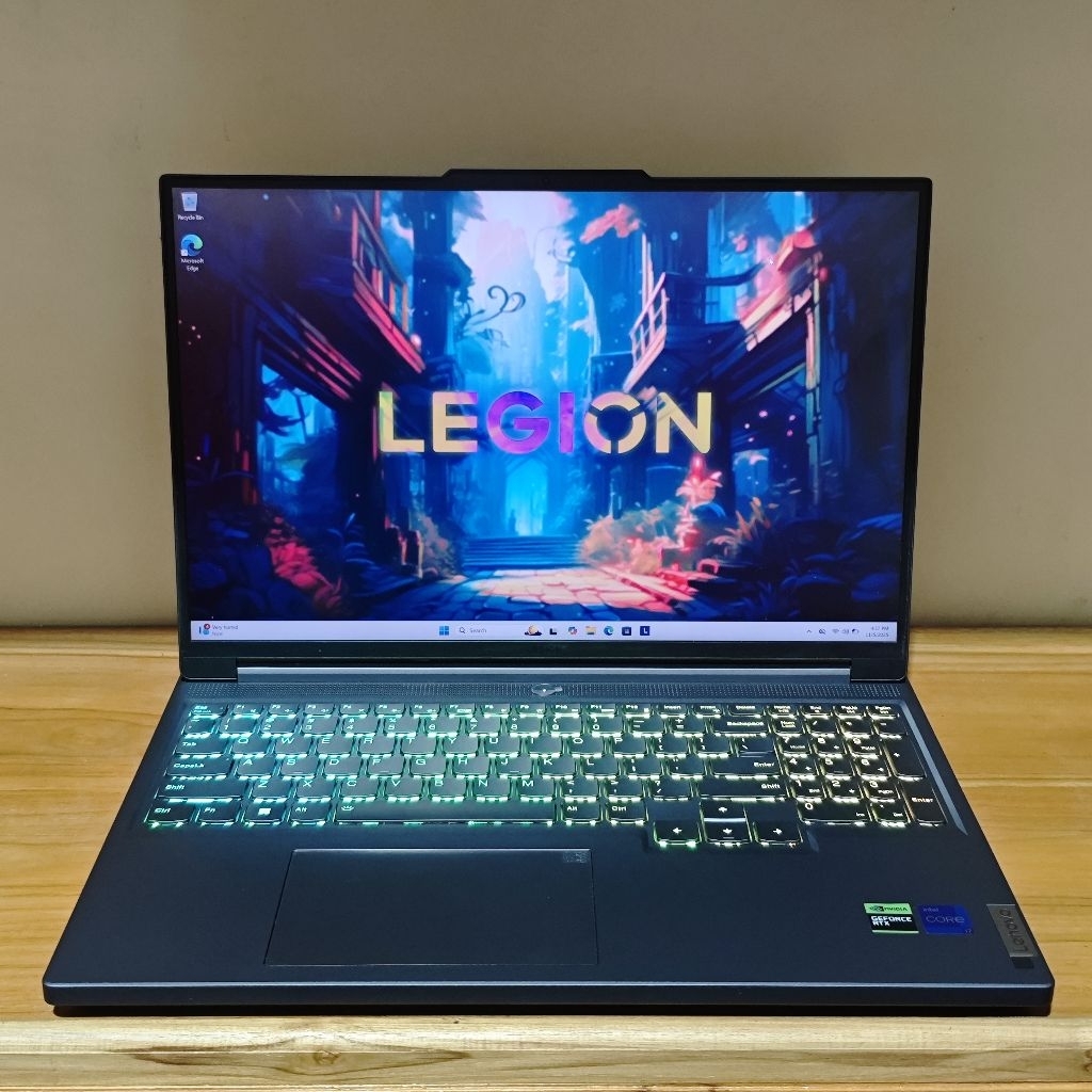 Lenovo Legion Slim 5 16IRH8 RTX 4060 Intel i7 13700H