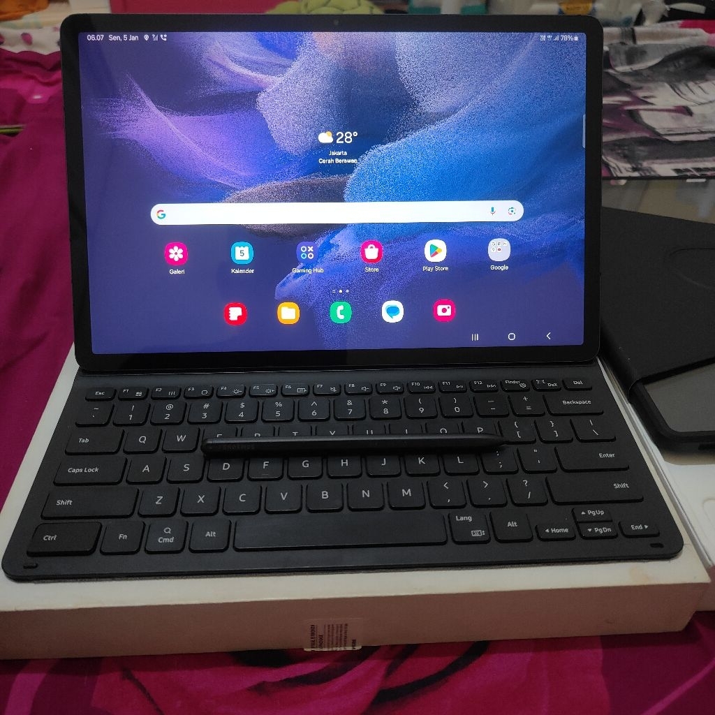 Tablet Samsung S7 FE 5g 6/128gb +spen+keyboard ori second
