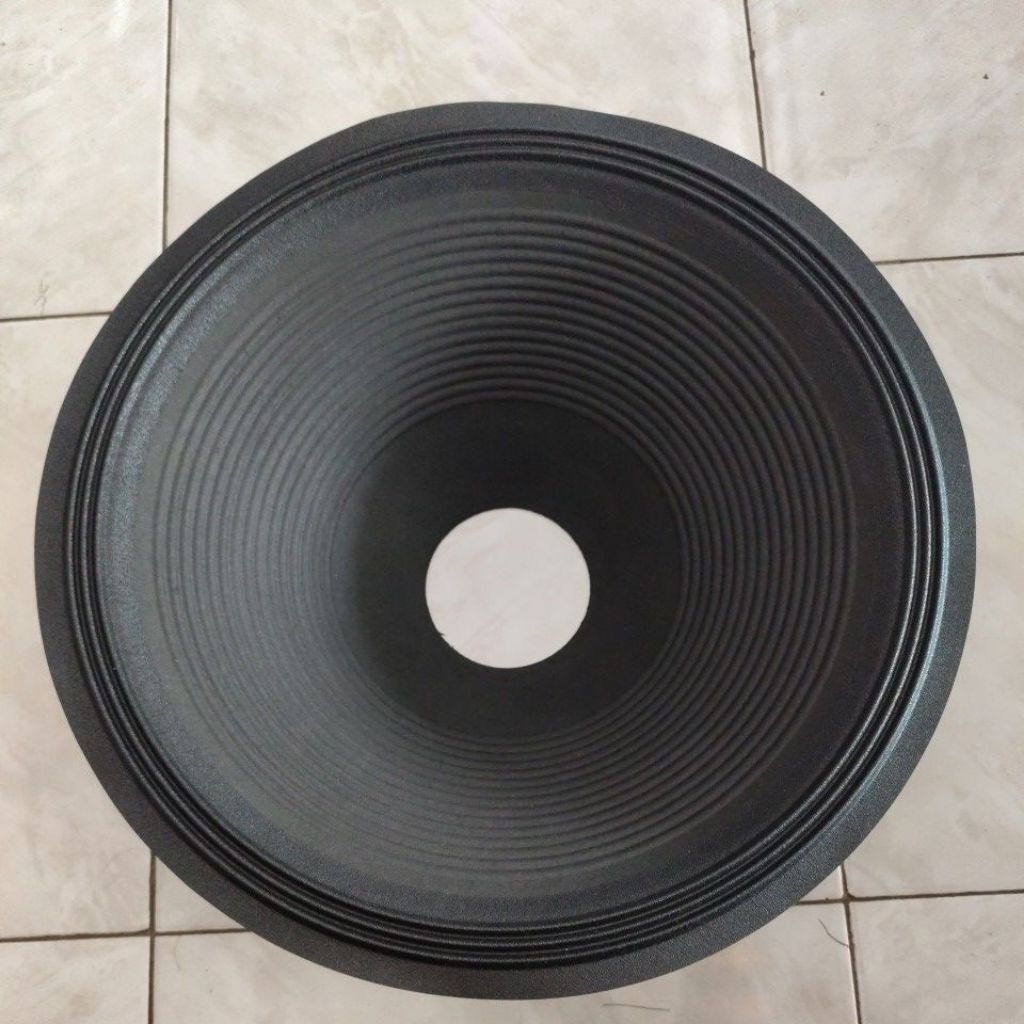 Daun spiker 18in vc4in RCF 3rim