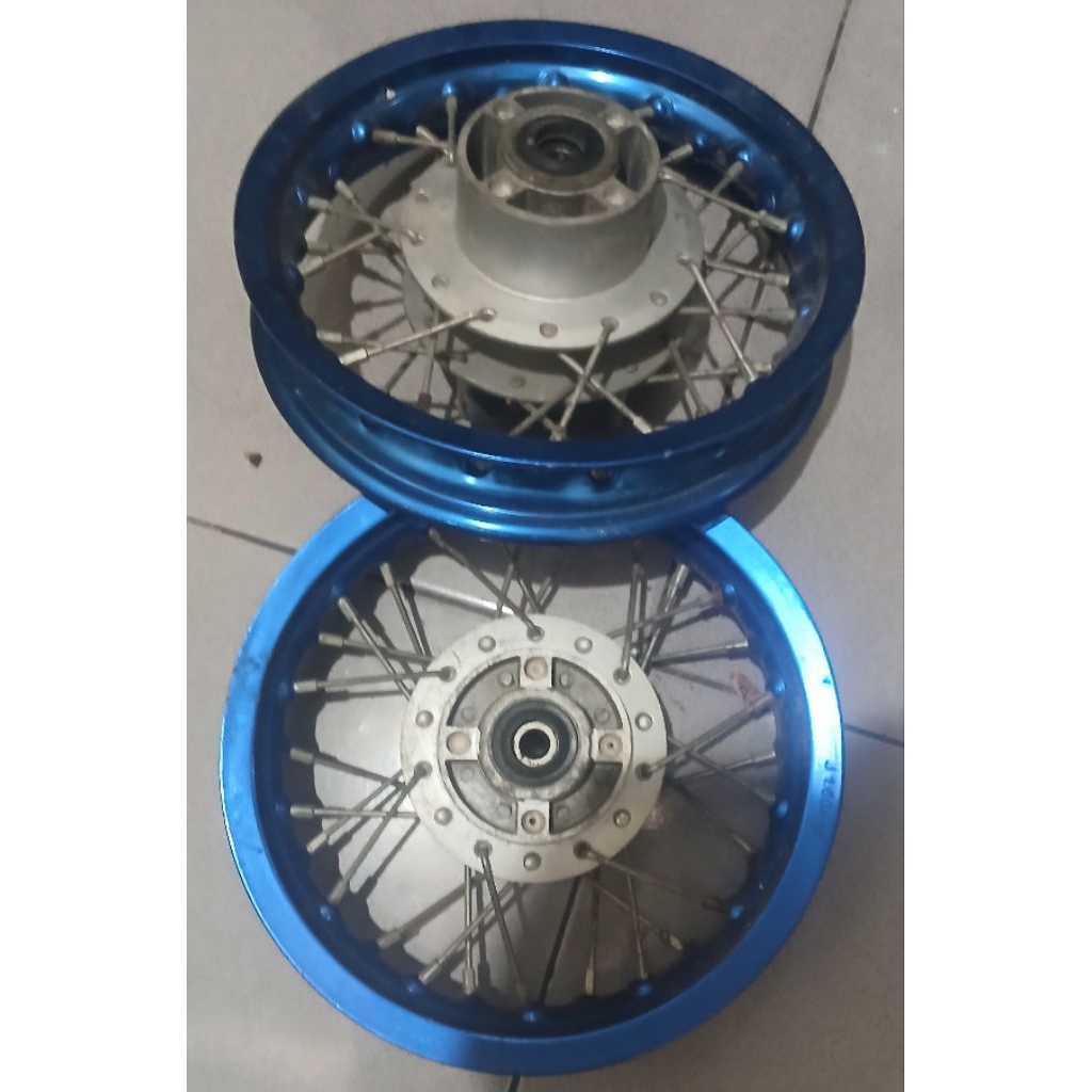 velg set monkey /motor mini, bahan almu ring 10 +tromol dobel cakram depan belakang, lubang 28 lebar