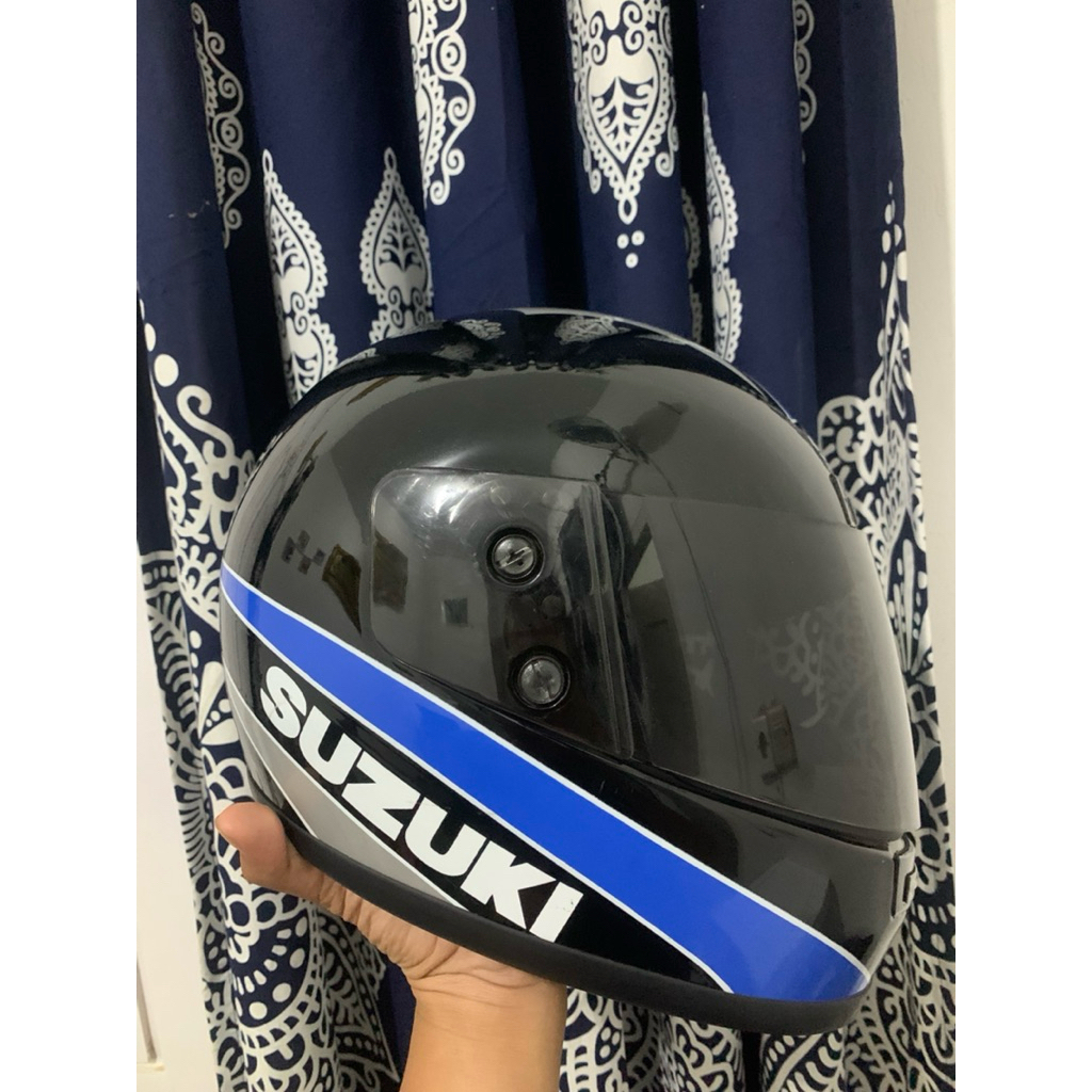 helm suzuki rgr full face vintage 90s