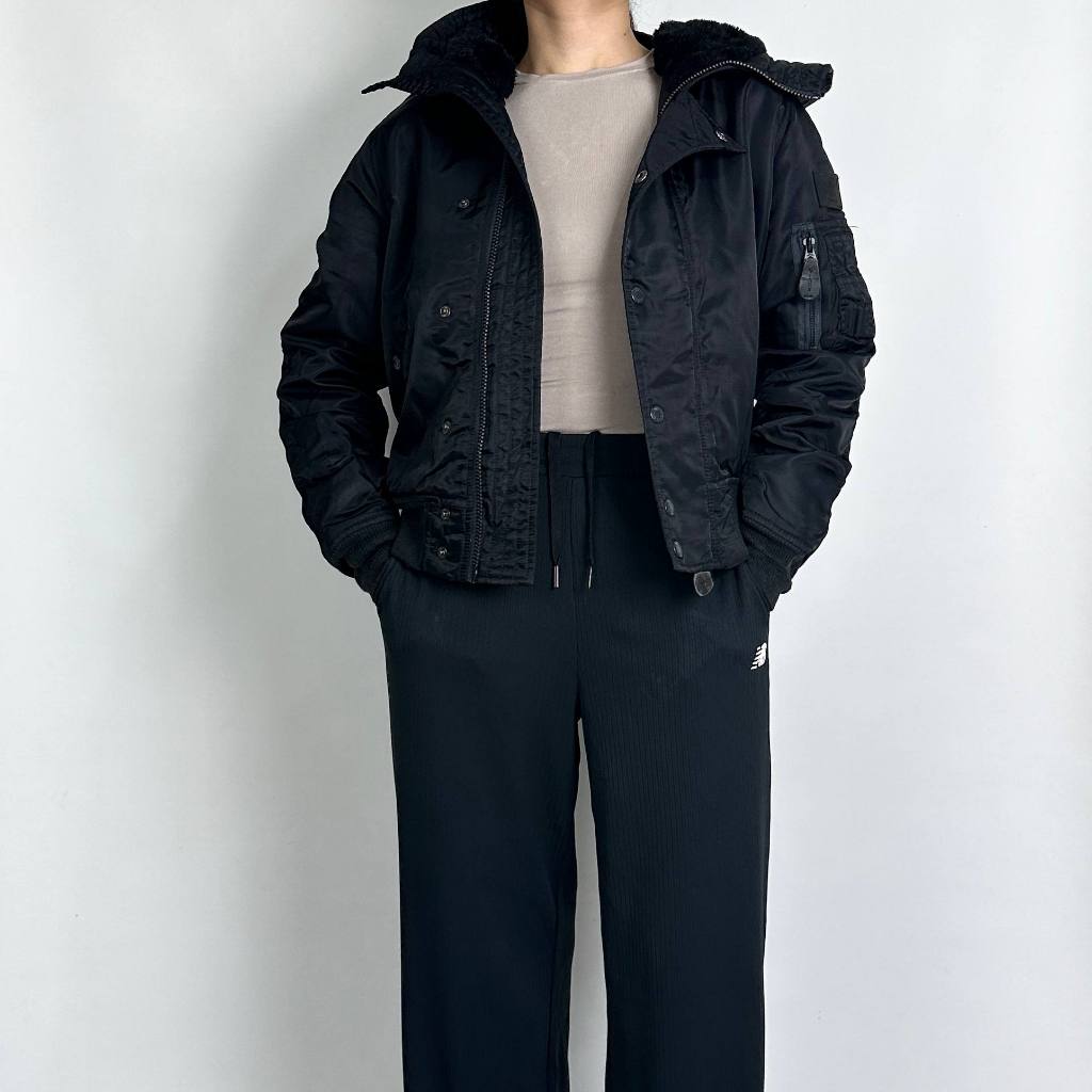 jaket wanita Avirex size M 100% original 050126A