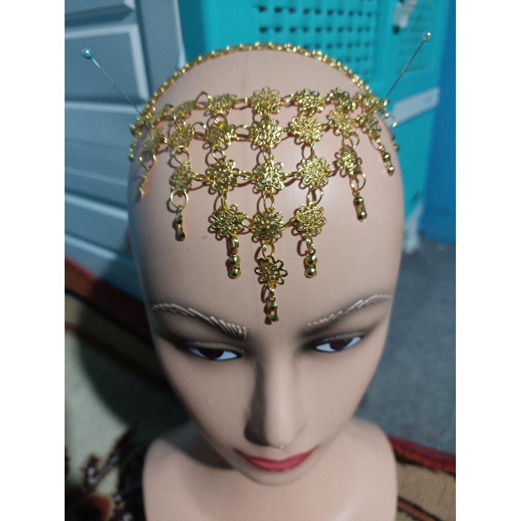 hiasan dahi anak anak. hiasan kepala