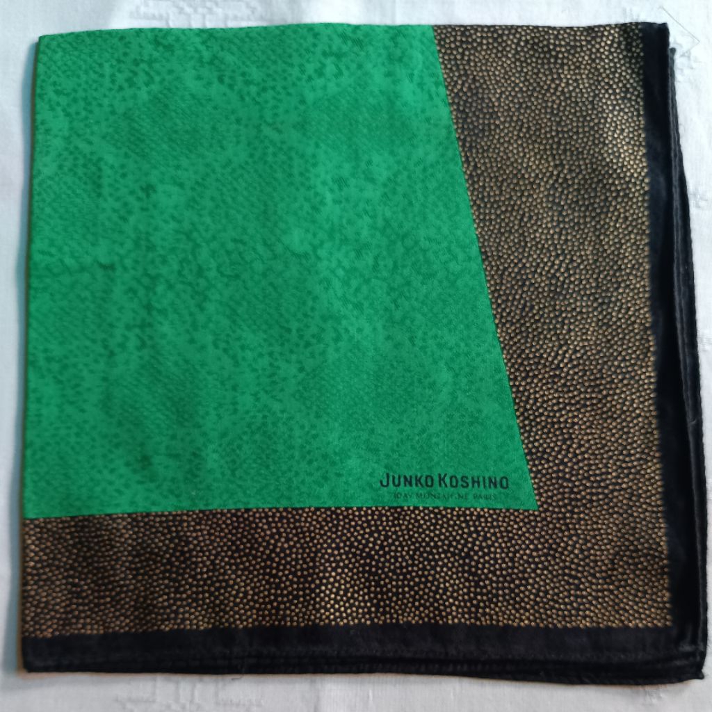 Saputangan Brand junko koshino